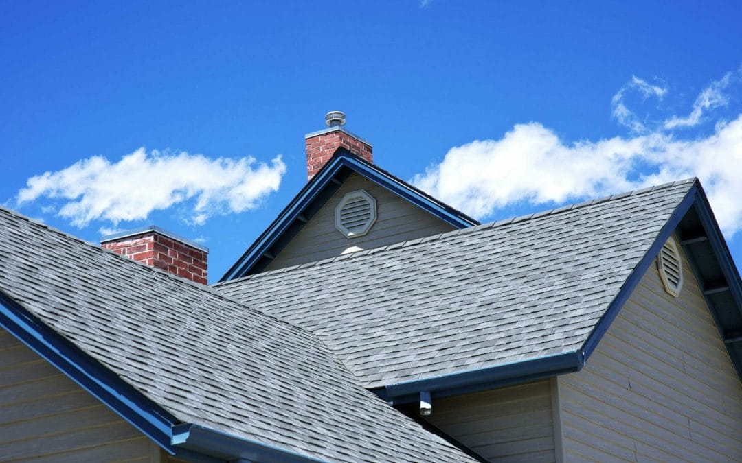 4 Roof Cleaning Myths (And the Truth about Cleaning Your Roof)